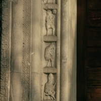 Pieve di San Giorgio. Fregio marmoreo - Samaritani
