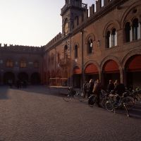 Piazza Guercino con Palazzo del Governatore - zappaterra