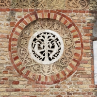 Pomposa, abbazia, atrio di mazulo del 1000-1050 ca., decori in cotto e in marmo 03 - Sailko - Codigoro (FE) 