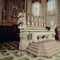 Cattedrale di San cssuano. L'altare - Samaritani