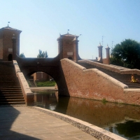 Ponte dei Trepponti a Comacchio 04 - Sandra Grampa