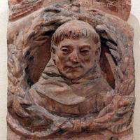 Bassorilievo con testa di frate, xv secolo, forse da s. francesco a ferrara - Sailko