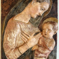 Scuola di donatello, madonna col bambino in gesso policromo, 1460 ca - Sailko