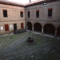 Castello Lambertini. cortile interno - Meneghetti