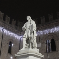 La statua del Guercino in occasione delle festività NatalizieMG 6445 - Antonella Balboni