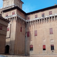 Palazzo in prospettiva - LILIANA VENEZIA - Ferrara (FE)
