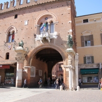 Ferrara, palazzo municipale (07) - Gianni Careddu - Ferrara (FE)