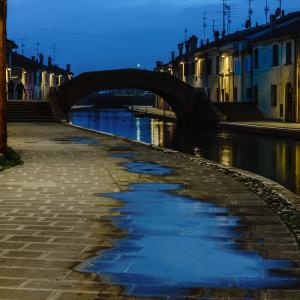 Ponte San Pietro nell'ora blu - Comacchio - Vanni Lazzari
