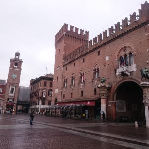 Palazzo municipale Ferrara - Gipi2706