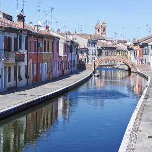 FxbZQ Centro storico di Comacchio - Ponte San Pietro - Vanni Lazzari
