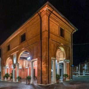 LcXAW Centro storico di Comacchio "Loggia del grano" - - Vanni Lazzari