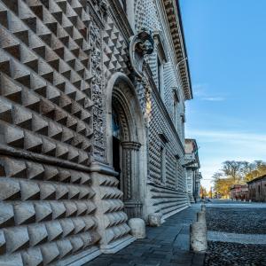 FsLAKB Ferrara - Palazzo dei Diamanti - - Vanni Lazzari