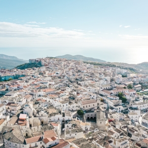 Vista aerea di Monte Sant'Angelo - ENIT SpA