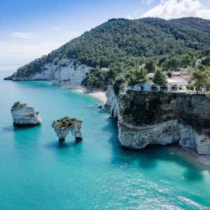 Faraglioni di baia dei Mergoli - ENIT SpA