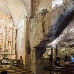 Santuario di San Michele Arcangelo, altare del Santissimo Sacramento - ENIT SpA