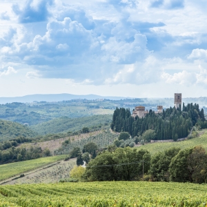 Panorama del Chianti con l'abbazia di San Michele Arcangelo a Passignano - Simone Antonazzo / ENIT SpA