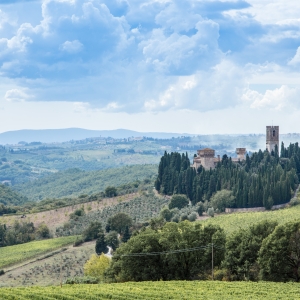 Panorama del Chianti con l'abbazia di San Michele Arcangelo a Passignano - Simone Antonazzo / ENIT SpA