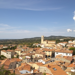 Aerial view of Rosignano Marittimo - Simone Antonazzo / ENIT SpA