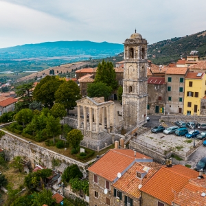 View of the village of Cori with the Temple of Hercules - ENIT SpA