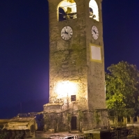 Torre dell'orologio di Castelvetro di Modena di notte ver1 - Steqqq - Castelvetro di Modena (MO)