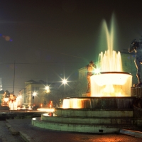 Fontana dei due fiumi notturna modena - Marco Obici