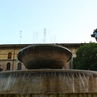Vista dal basso Fontana dei due fiumi Modena - BeaDominianni