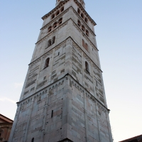 Veduta angolare della Torre Ghirlandina di Modena - BeaDominianni - Modena (MO)