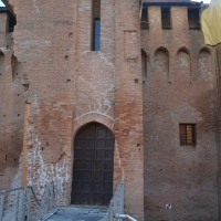 Entrata principale della Rocca Estense dopo il terremoto - Silvia costa1997