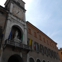 Palazzo Comunale di Modena (dettaglio) - Cristina Guaetta - Modena (MO)