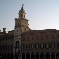Palazzo comunale all'alba - Manuel.frassinetti - Modena (MO)
