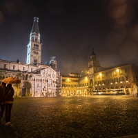 Torre ghirlandina a Modena night - Lara zanarini