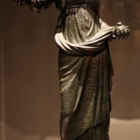 Etruria meridionale, offerente femminile al dio tlenasie (c.d. proserpina del catajo), 300-250 ac ca., con braccio destro del xvi secolo - Sailko - Modena (MO)