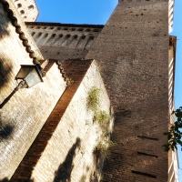 20170925125946-01 la torre delle donne e la sommità di quella del pennello - Massimo F. Dondi