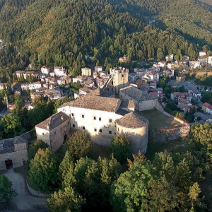 Panoramica aerea Castello di Sestola - Eugenio Soliani