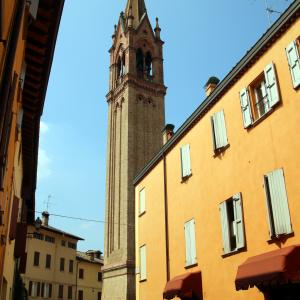 Campanile della chiesa dei Santi Senesio e Teopompo (Castelvetro di Modena) 04