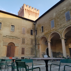 Corte interna del castello - Enrico Righetti