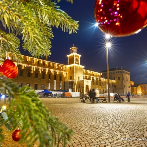 Palazzo dei Pio - Christmas 2022 - Palazzo dei Pio with lights and decorated centre photo credits: |Anthony Razzini| - https://www.facebook.com/anthonyrazzinifotografia