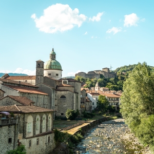 Pontremoli Cathedral and the Magra river - ENIT SpA