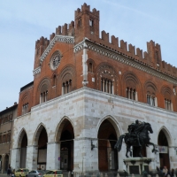 Palazzo gotico, l'angolo perfetto - Snoerckel-V - Piacenza (PC)