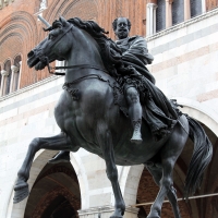 001894 statue equestri ranuccio I farnese - Gialess - Piacenza (PC)