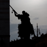 Statua equestre al tramonto - Filmarche - Piacenza (PC)