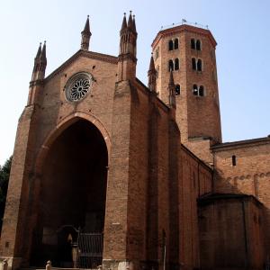 Basilica di Sant'Antonino (Piacenza), esterno 03 by Mongolo1984