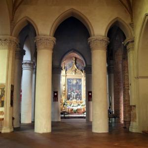 Basilica di Sant'Antonino, interno 01 - Mongolo1984