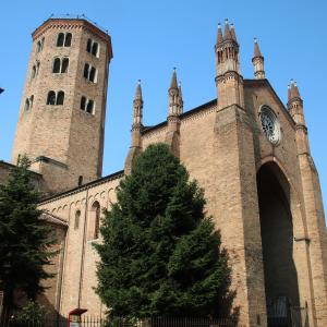 Basilica di Sant'Antonino (Piacenza), esterno 01 - Mongolo1984