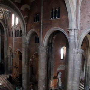 Duomo di Piacenza, interno 06 by Mongolo1984