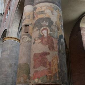 Duomo (Piacenza), Beata Vergine in trono con il Bambino 01 by Mongolo1984
