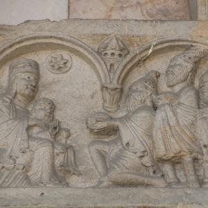 Duomo (Piacenza), architrave del portale sinistro con scene della vita di Cristo 01 - Mongolo1984