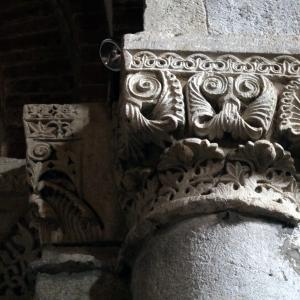 Basilica di San Savino (Piacenza), capitello 05 - Mongolo1984