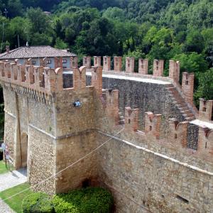 Castello di Vigoleno (Vernasca), rivellino 02 - Mongolo1984