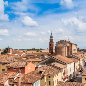 Cittadella, vista del centro storico e del Duomo dalle mura - Simone Antonazzo / ENIT SpA